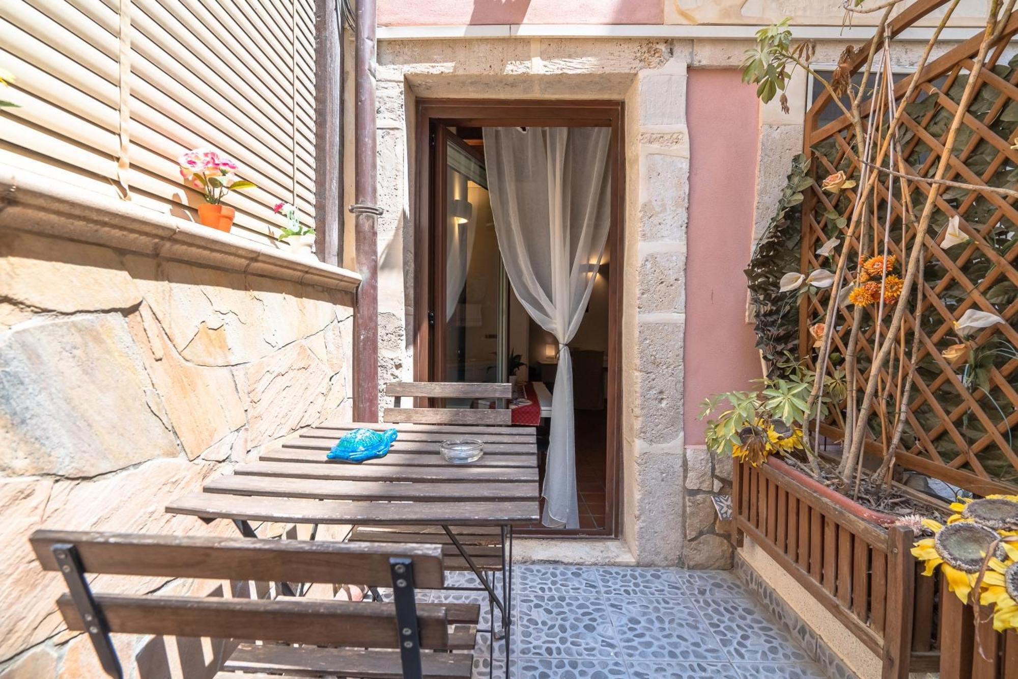 Hotel Elsa D'Ortigia - I Tre Archi Syrakuzy Zewnętrze zdjęcie